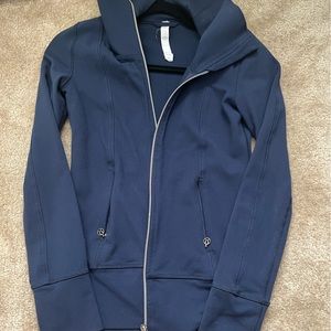 Lululemon jacket size 2 navy blue